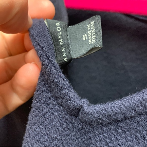 Ann Taylor top - Picture 3 of 3
